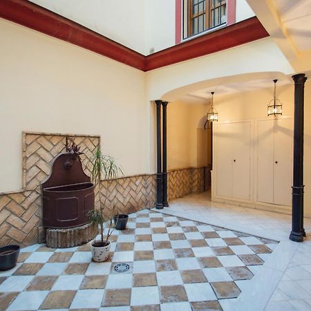 Apartmán Beautiful And Cozy- 1Bd 1Bth- Arenal Center Sevilla Exteriér fotografie