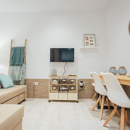 Apartmán Beautiful And Cozy- 1Bd 1Bth- Arenal Center Sevilla Exteriér fotografie