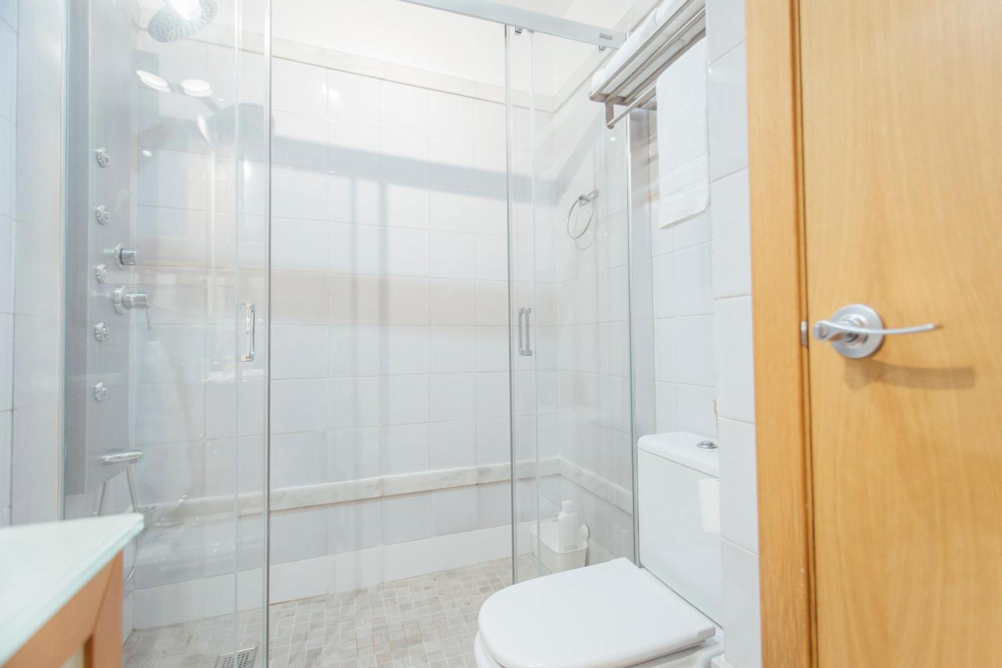 Apartmán Beautiful And Cozy- 1Bd 1Bth- Arenal Center Sevilla Exteriér fotografie
