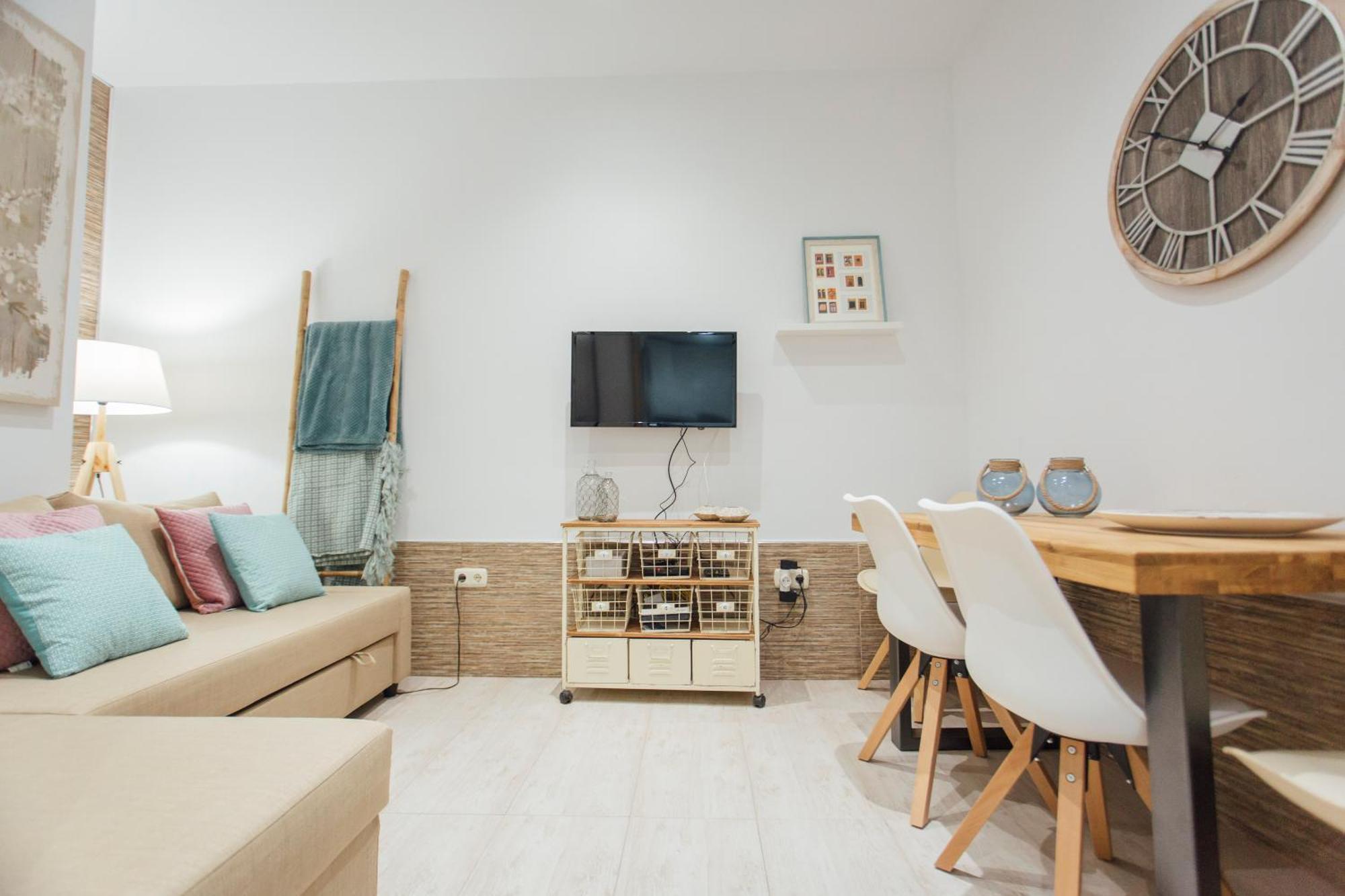 Apartmán Beautiful And Cozy- 1Bd 1Bth- Arenal Center Sevilla Exteriér fotografie